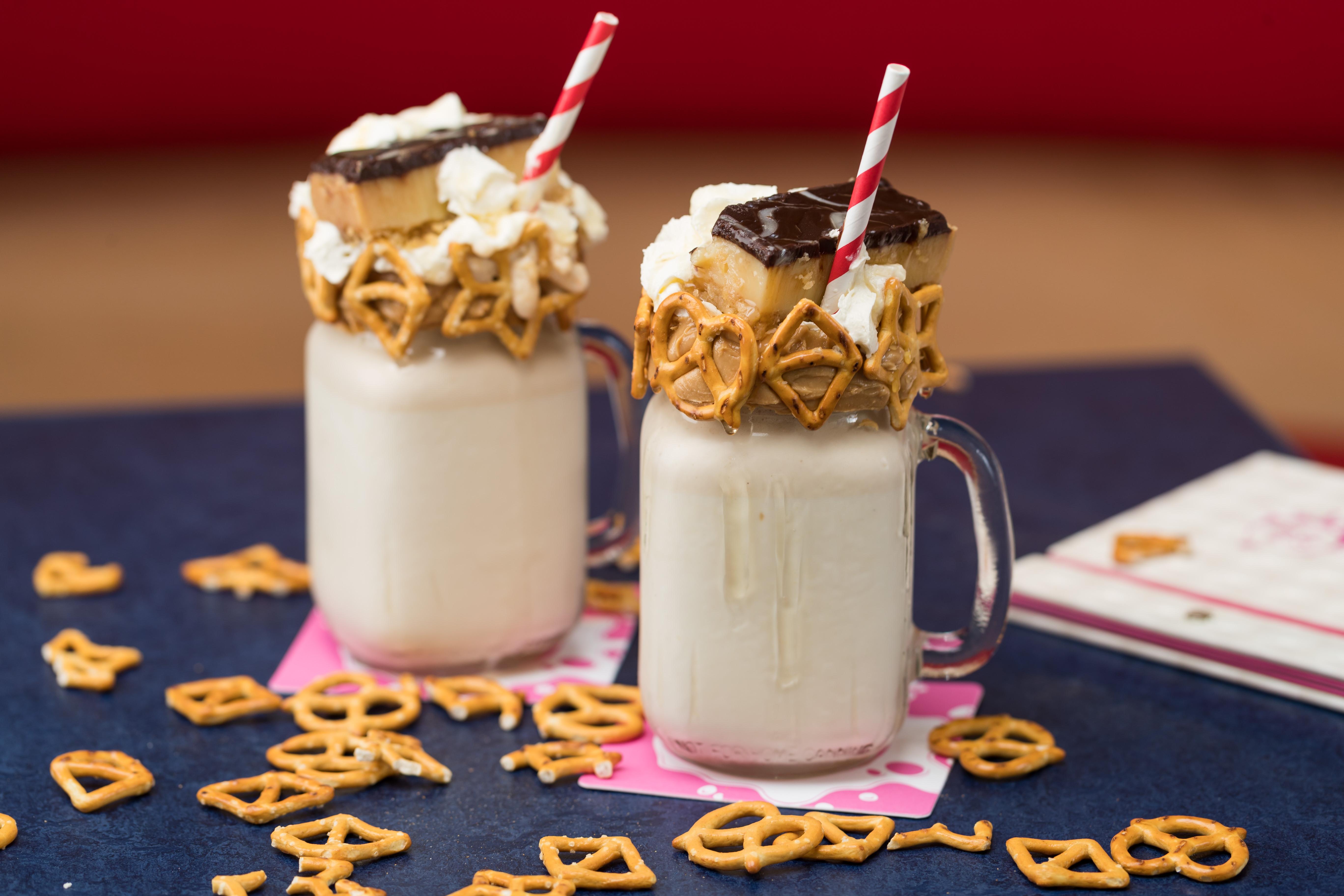 Crystalbrook Bailey Otel Cairns Dış mekan fotoğraf Peanut butter milkshake