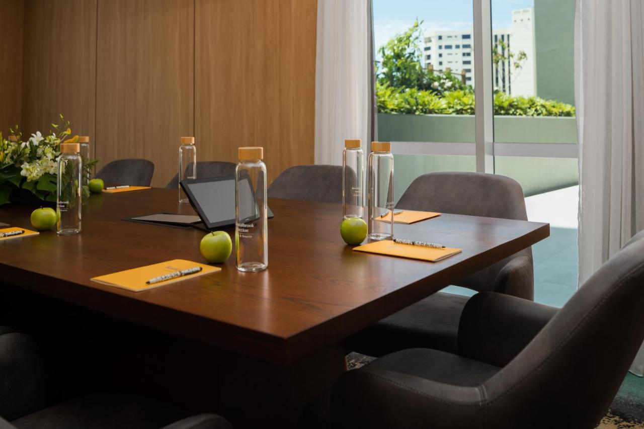 Crystalbrook Bailey Otel Cairns Dış mekan fotoğraf Meeting room at the JW Marriott Hotel, Panama City