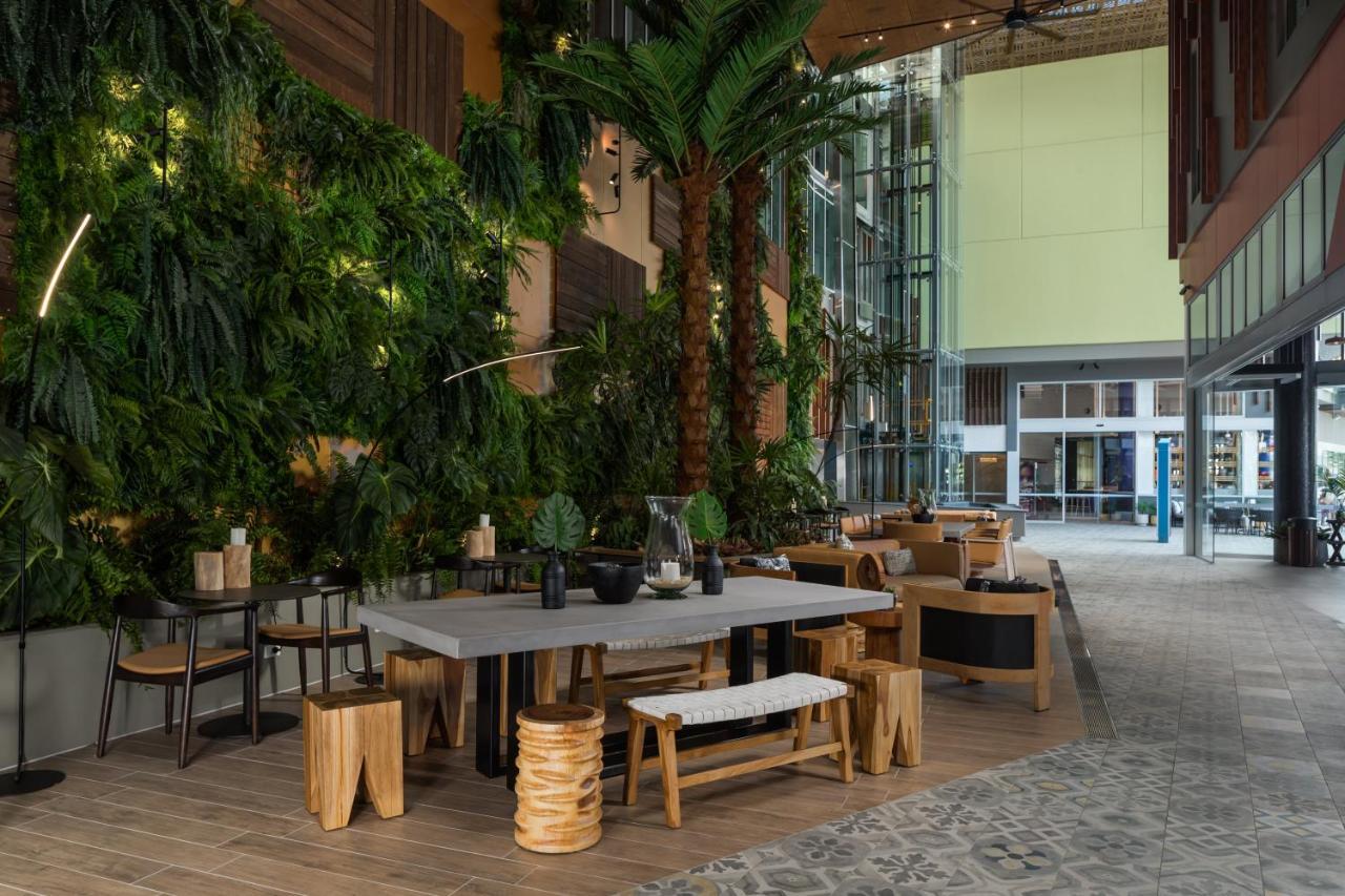 Crystalbrook Bailey Otel Cairns Dış mekan fotoğraf The interior of the hotel